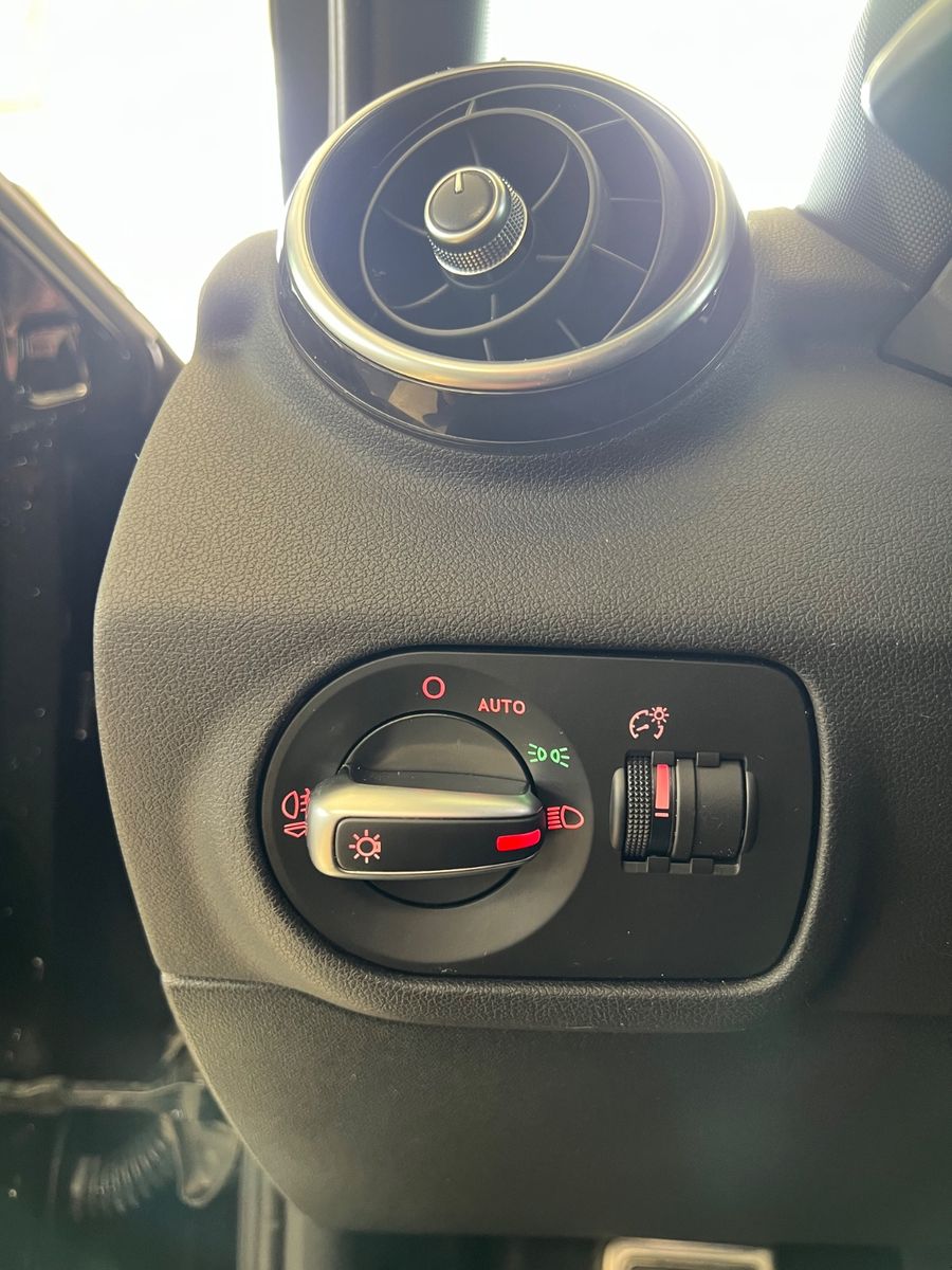 Fahrzeugabbildung Audi S1 Sportback 2.0 TFSI quattro *BI-COLOUR*