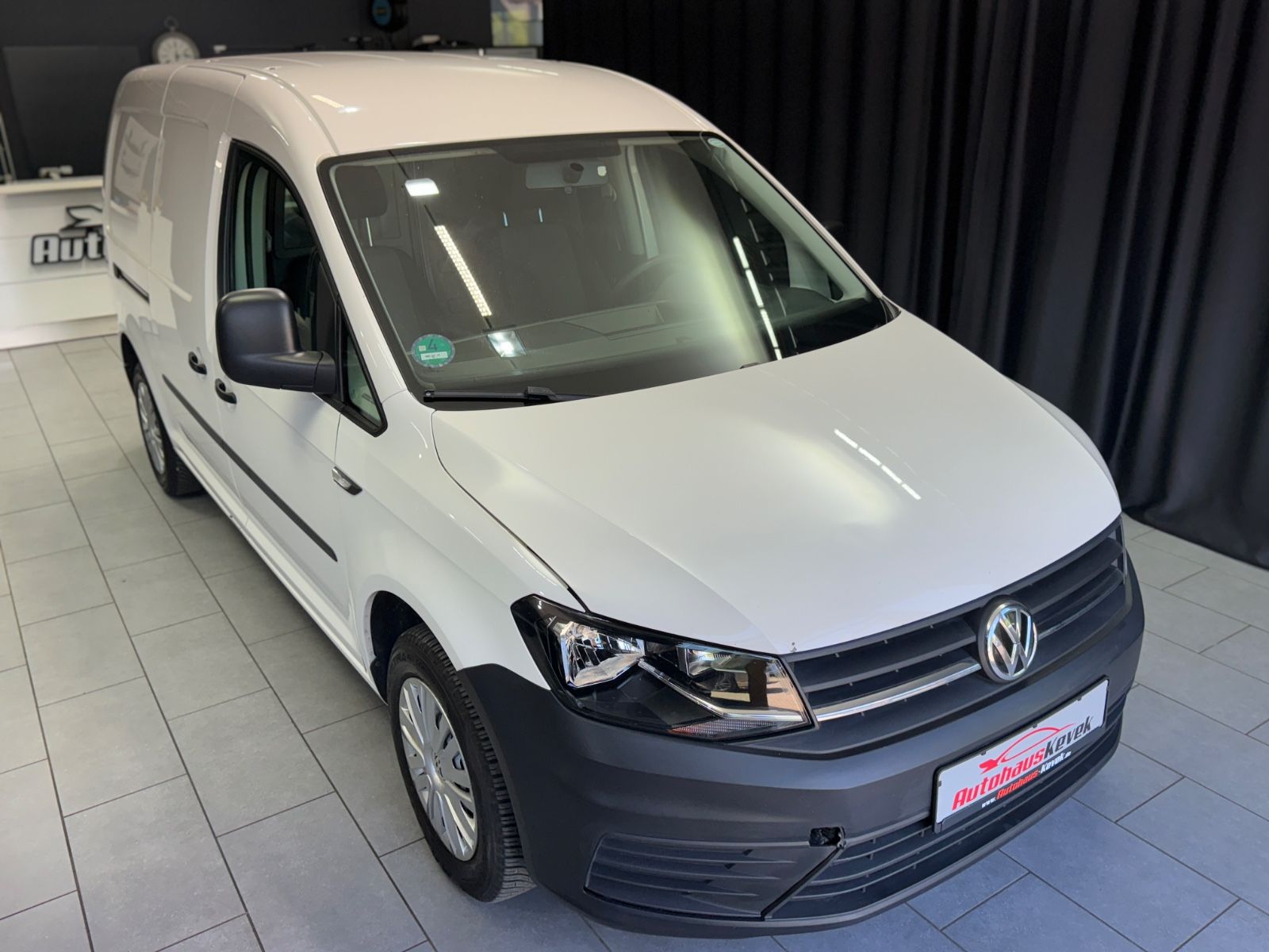 Fahrzeugabbildung Volkswagen Caddy Maxi Kasten 2.0TDI BMT|NAVI|TÜV 06/2026