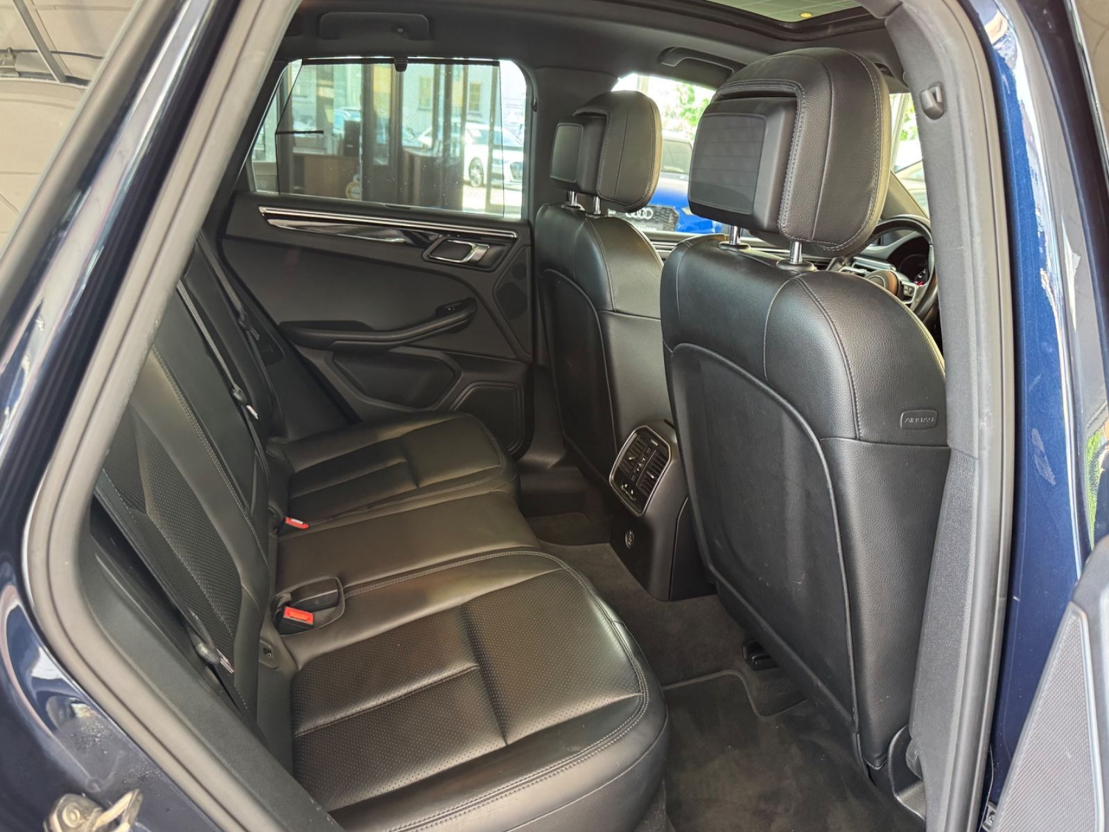 Fahrzeugabbildung Porsche Macan S Diesel/PANO/APPLE/NAVI/PDC/TEMPOMAT/SHZ