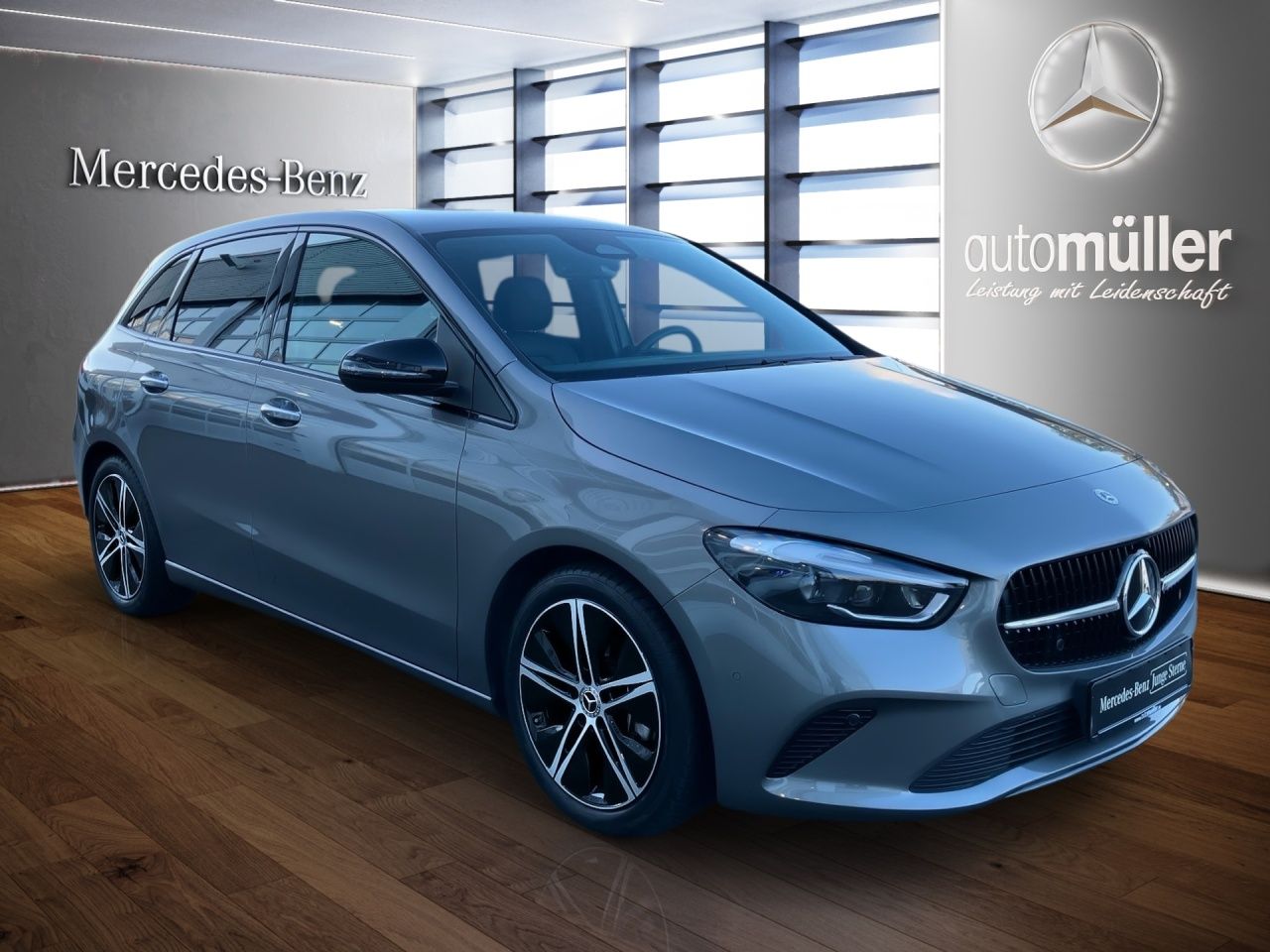 Fahrzeugabbildung Mercedes-Benz B 180 NIGHT+AHK+MULTIBEAM+LENKRADHEIZ+KAMERA+