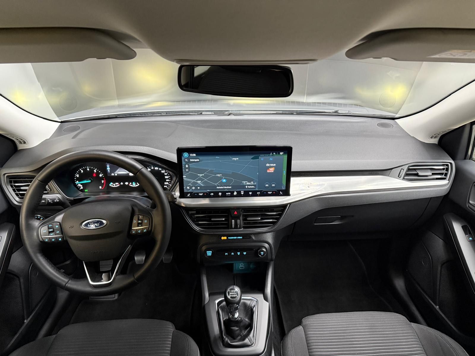 Fahrzeugabbildung Ford Focus Tur 1.0 Titan >NAVI-LED-SHZ-TEMP-DAB-PDC+