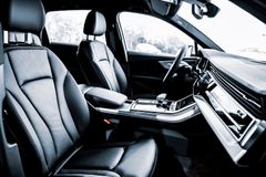 AUDI Q7 50 TDI Quattro - Unfallfrei - Neuwagenzustand