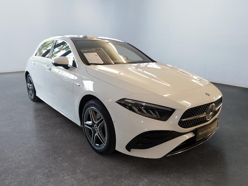 Mercedes-Benz A 250 e , AMG 360 DISTR KAMERA PANO SPUR STANDH