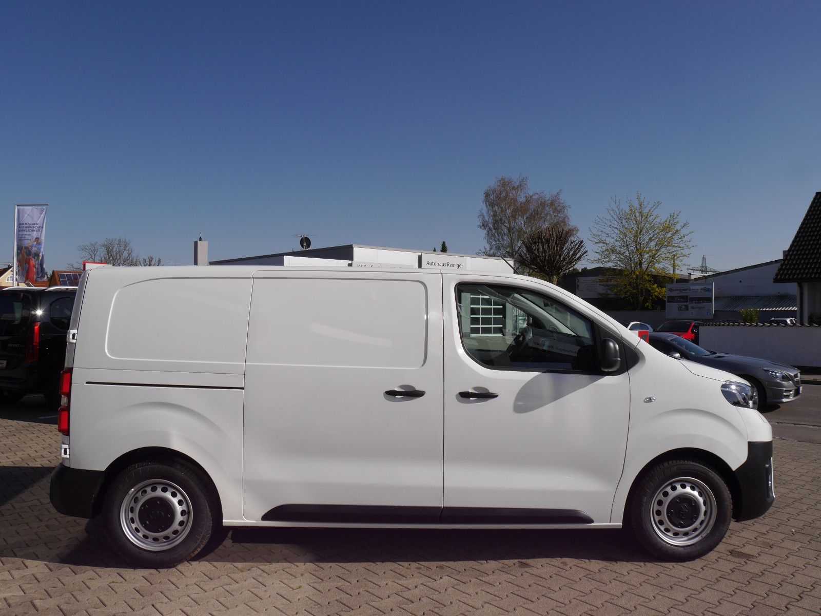 Toyota Proace 2.2 D-4D 4-türig L1 Meister imagem 2