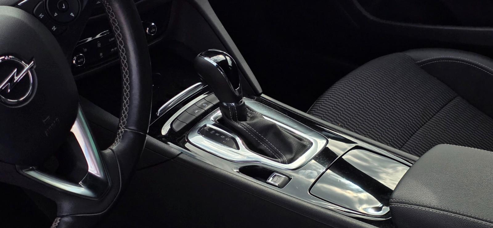 Opel Insignia B Sports Tourer Elegance, Leder,Nav,Cam