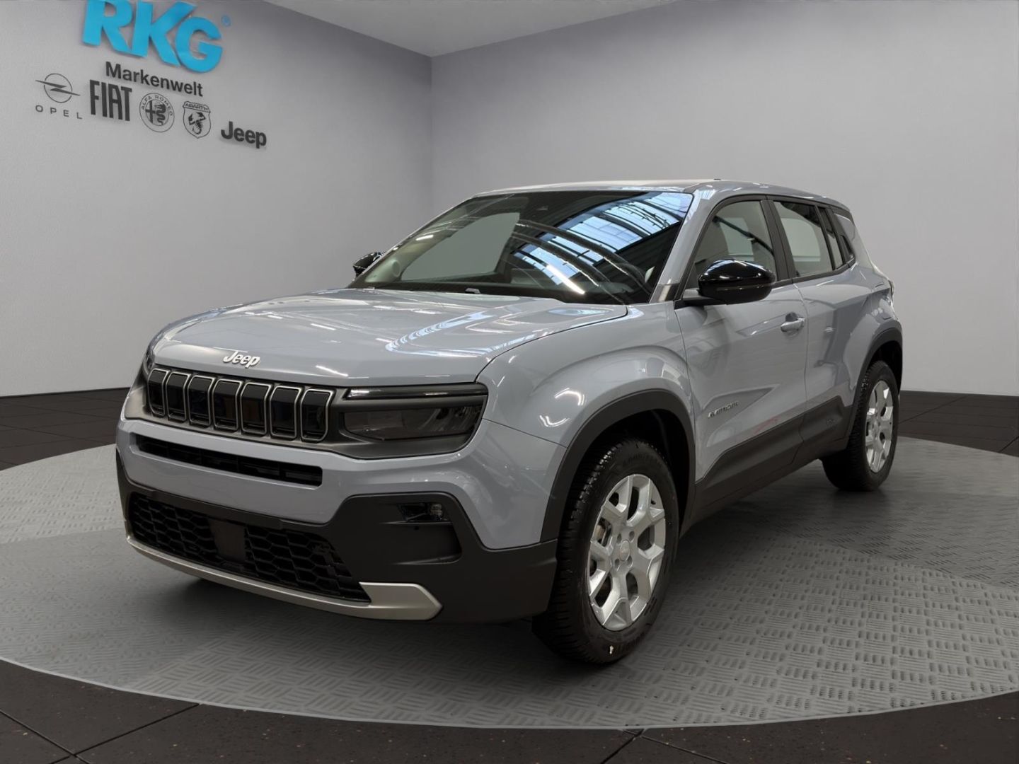 Jeep Avenger Altitude e-Hybrid,Winterpaket, Ganzjahre