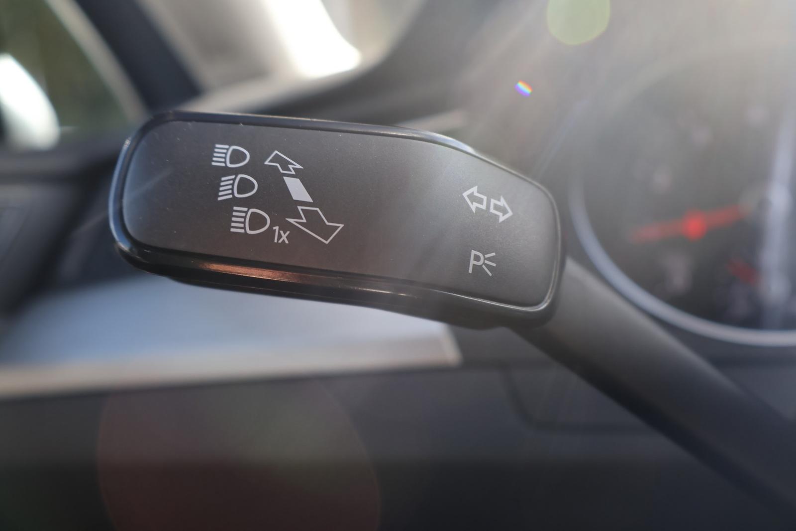 Volkswagen Passat 1.5 TSI LED Tempomat Klimaaut., миниатюра 23