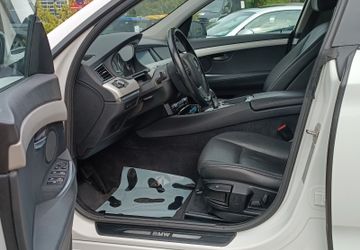 BMW 535 Gran Turismo - 11