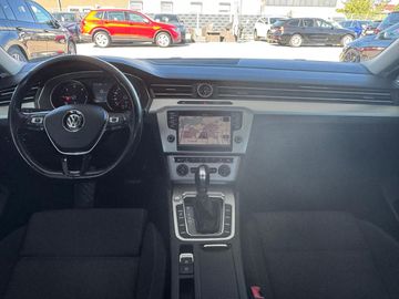 Volkswagen Passat Variant - 9
