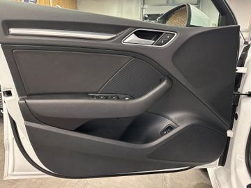 Audi A3 Sportback e-tron sport*2. Hand*Klima*Navi*LED