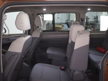 Volkswagen T7 Multivan - 10