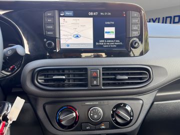 Hyundai i10 1.2 INTRO -NAVI-PDC-KAMERA-SITZHZG.+WR