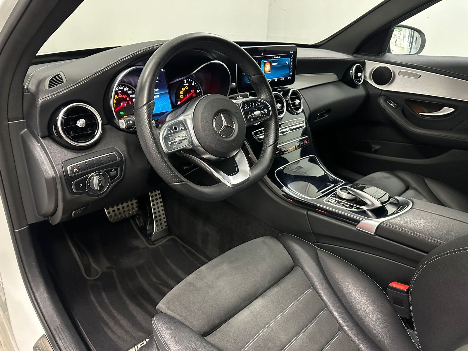 Fahrzeugabbildung Mercedes-Benz C 220 d 4MATIC T  *AMG-LINE*NIGHT*SDH*