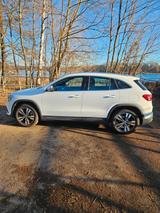 Mercedes-Benz GLA 200 - Mercedes-Benz GLA-Klasse von privat