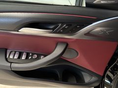 Fahrzeugabbildung BMW X3 xDri 20d M Sport--DrivingProf/AHK/Pano/HeadUp