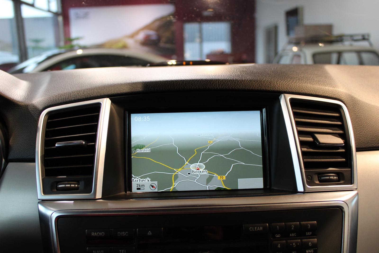 Mercedes-Benz ML 350 CDI AMG Line 4Matic AHK Navi PDC