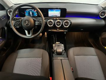 Mercedes CLA 200 Shooting Brake - 12