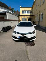 Andere Toyota Auris 1,2 - Andere mit Benzin-Antrieb: Kleinwagen