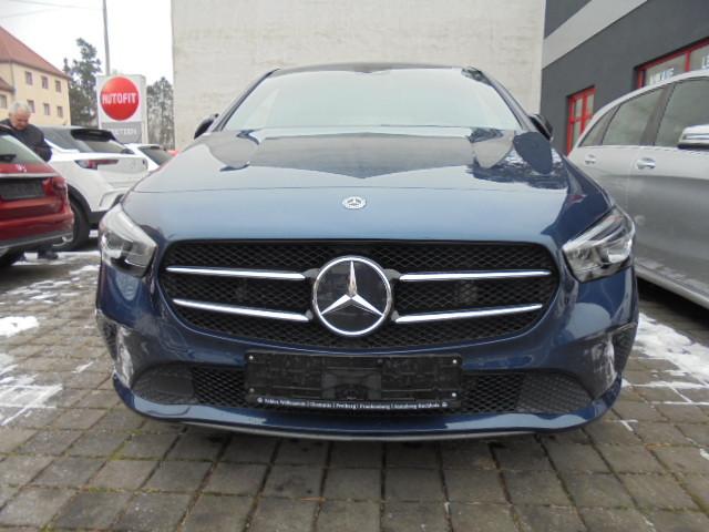 Mercedes-Benz B 180 Progressive/LED/Navi/Automatic/RfCam