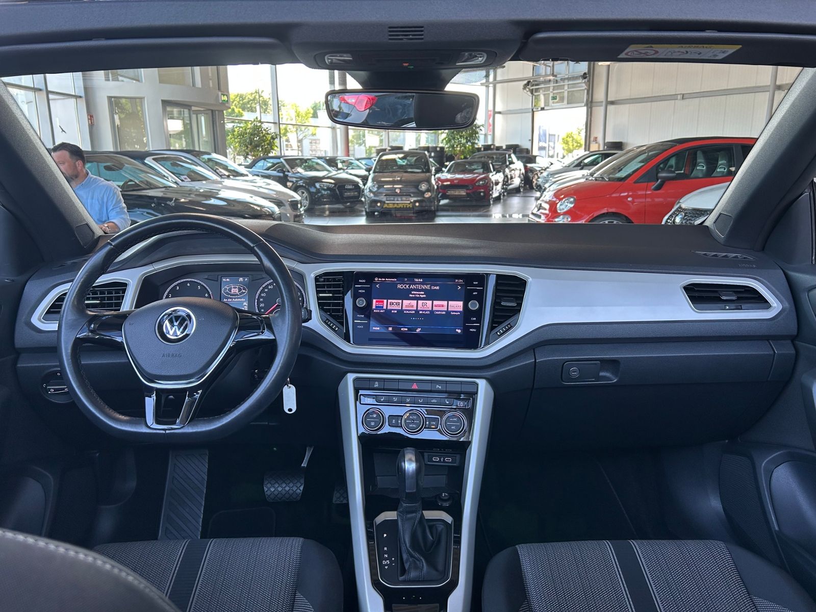 Fahrzeugabbildung Volkswagen T-Roc Cabriolet Style 1.5 TSI DSG StandHz NAVI