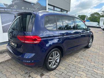 Fahrzeugabbildung Volkswagen Touran 2.0 TDI Active 7 Sitze ACC