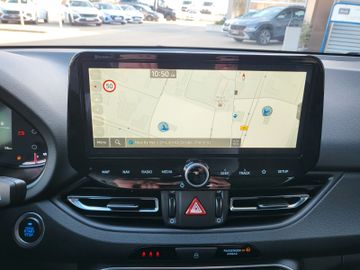 Fahrzeugabbildung Hyundai i30 1.5 T-GDI 7-DCT 48V N-Line ASSI PANO SITZP.