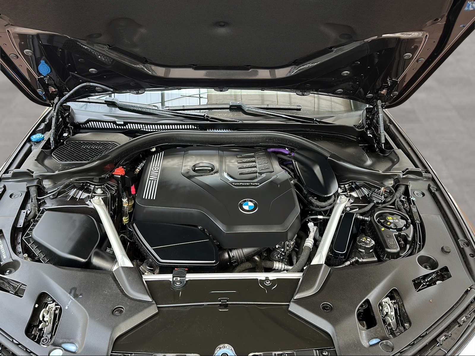 BMW 520i Touring M Sport Standheizung Harman/K foto 19
