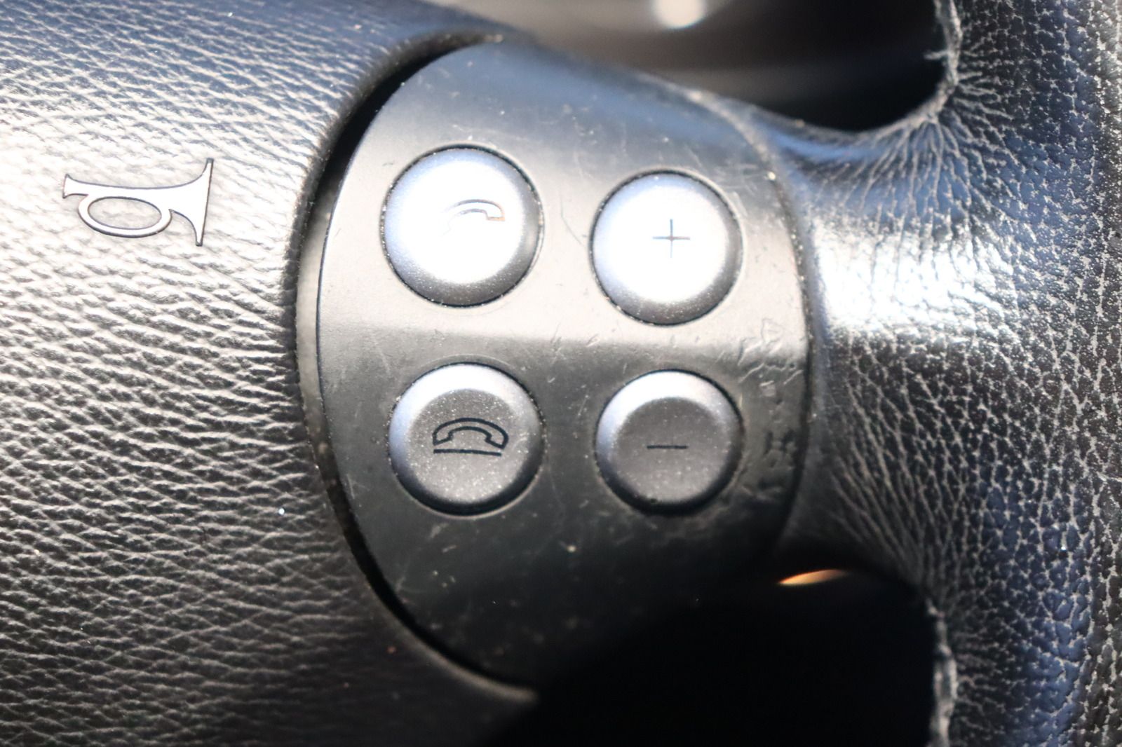 Fahrzeugabbildung Mercedes-Benz C 320 CDI * Leder * Navi * PDC