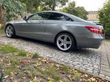 Mercedes-Benz E 200 CGI W207 COUPE NAVI LEDER - Mercedes-Benz E-Klasse C207