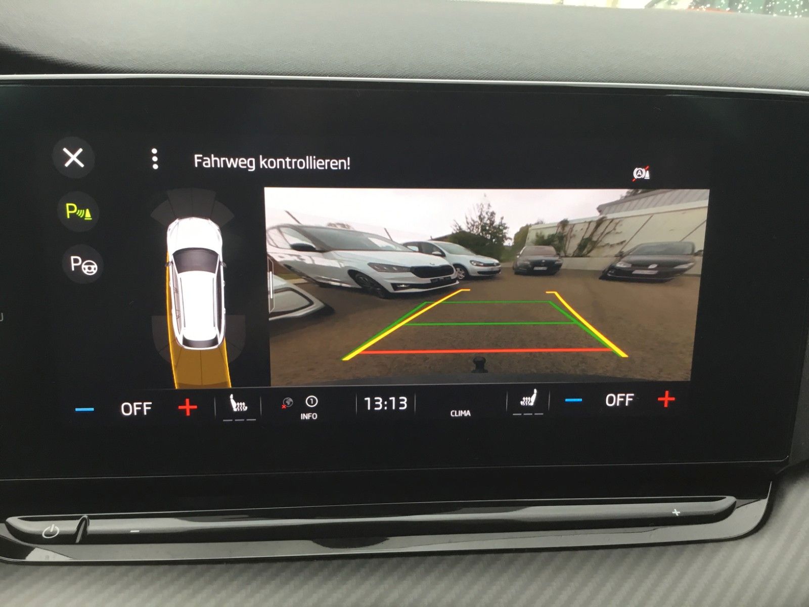 Fahrzeugabbildung SKODA Octavia 2.0TSI DSG RS Combi+AHK+Standheizung+19"