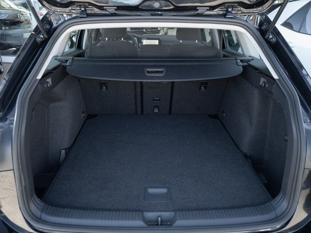 Golf VIII Variant Life TDI DSG AHK ACC ergoActiv