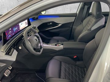 Peugeot 3008 GT 210 Elektromotor +Navi+Kam.+LED+SD+SHZ