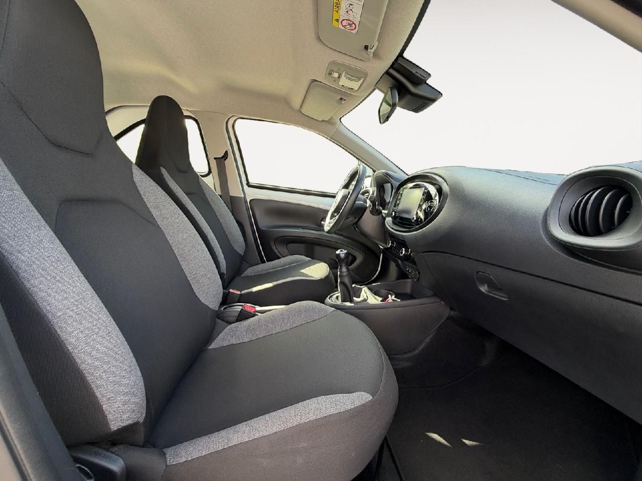 Fahrzeugabbildung Toyota Aygo X Play