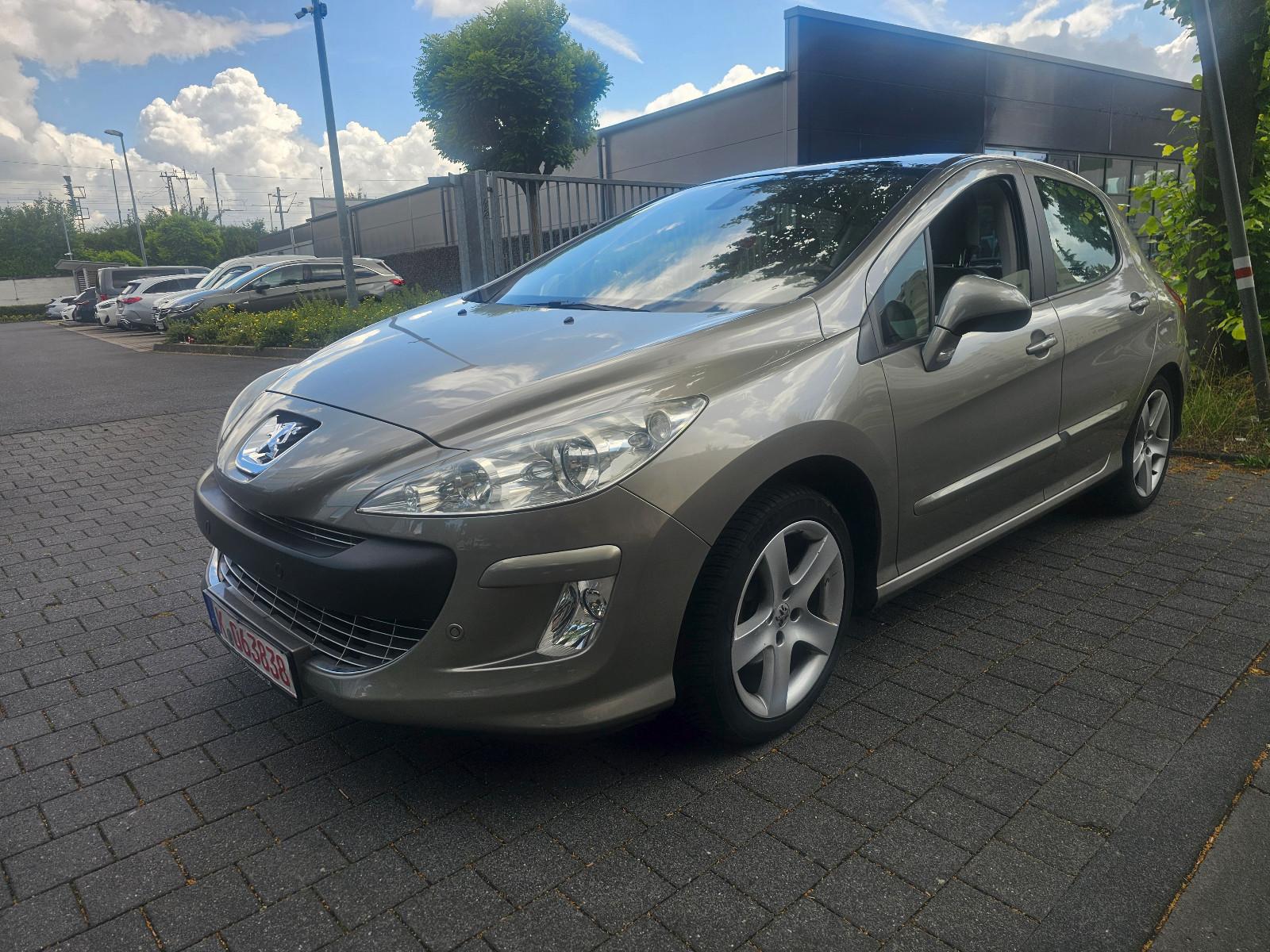 Peugeot 308 Platinum 120 VTi Automatik