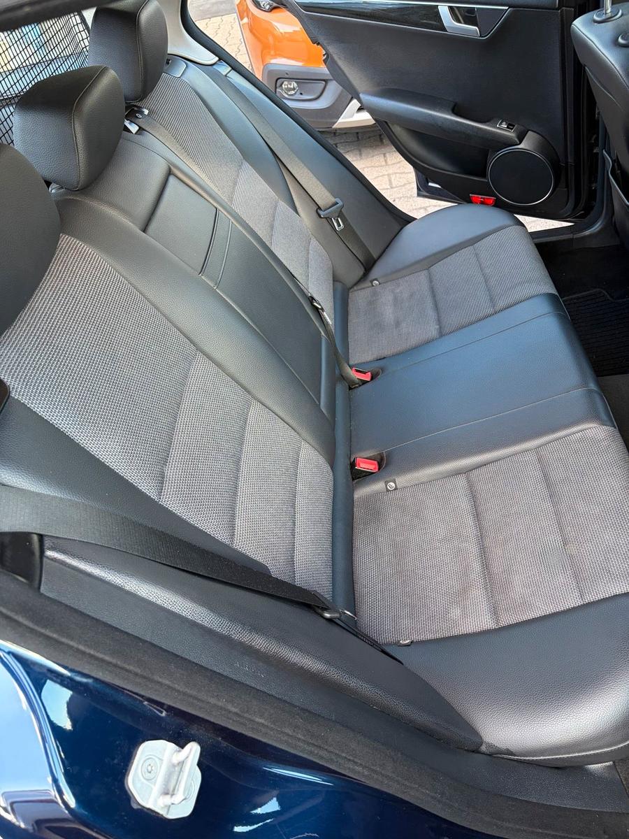 Mercedes-Benz C250 2013 — photo 15
