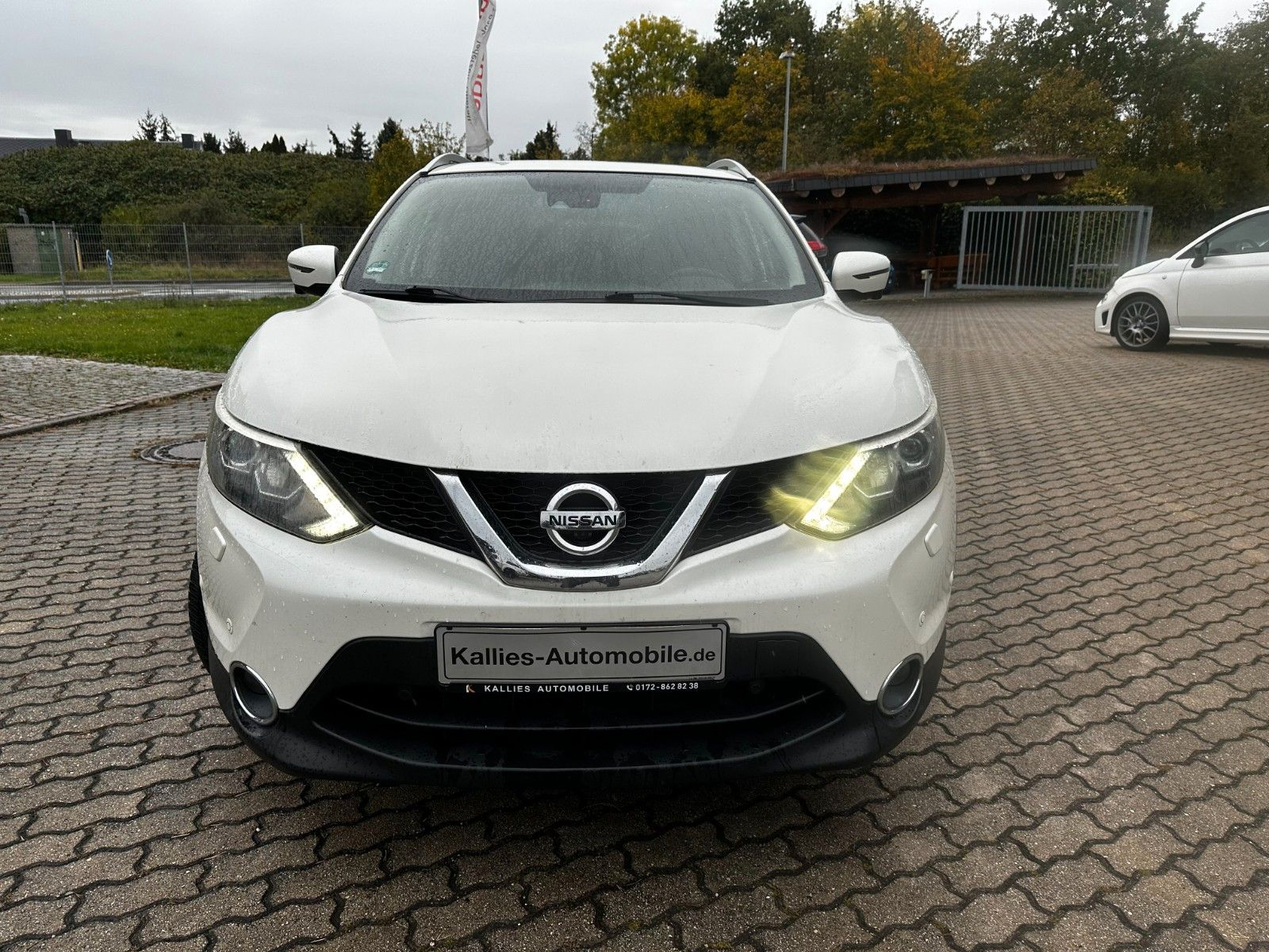 Fahrzeugabbildung Nissan Tekna+ 1.Hd.,Scheckh.gepfl.1a Zust.,Serv.neu