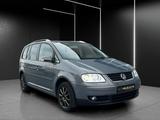 Volkswagen Touran 2.0 TDI Highline *TÜVNEU*Xenon*Klima* - Volkswagen Touran aus 2005: Highline