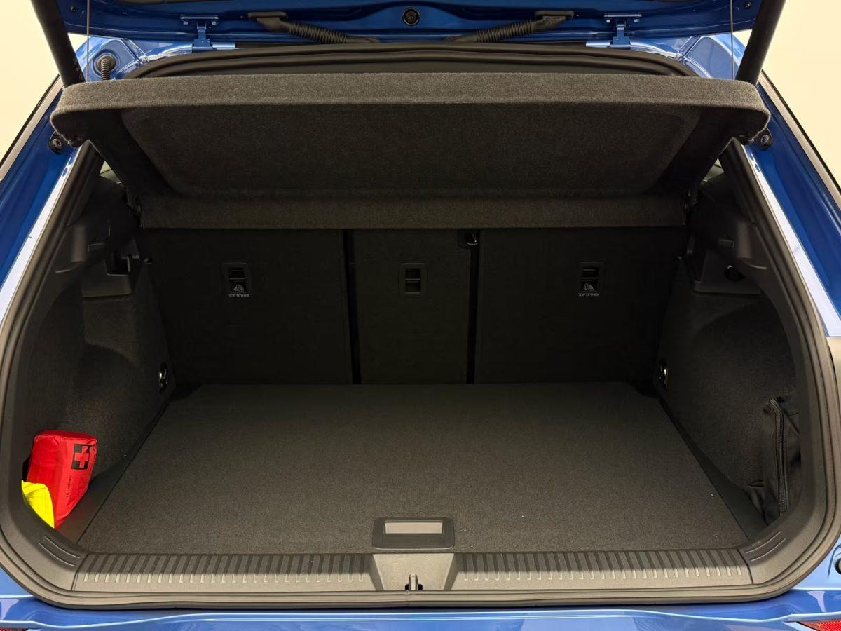 Volkswagen T-Roc 1.5 eTSI DSG R-Line +BLACK-STYLE+CAM+ACC+, миниатюра 22