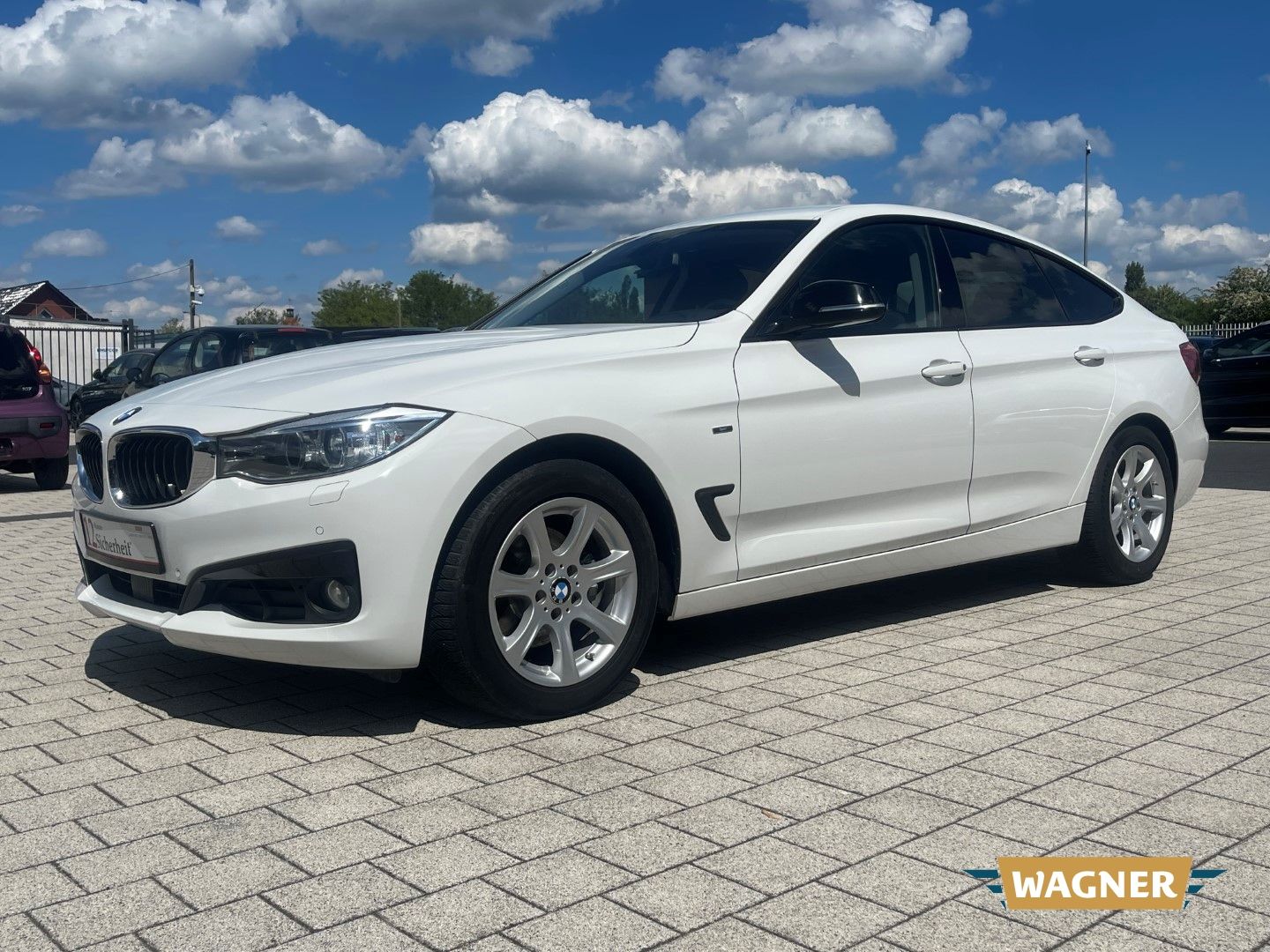 Fahrzeugabbildung BMW 320 Gran Turismo d xDrive Sport Sitzheizung
