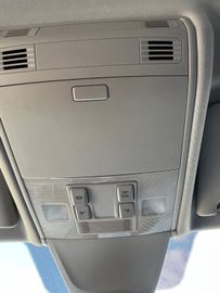 Volkswagen Tiguan - 9