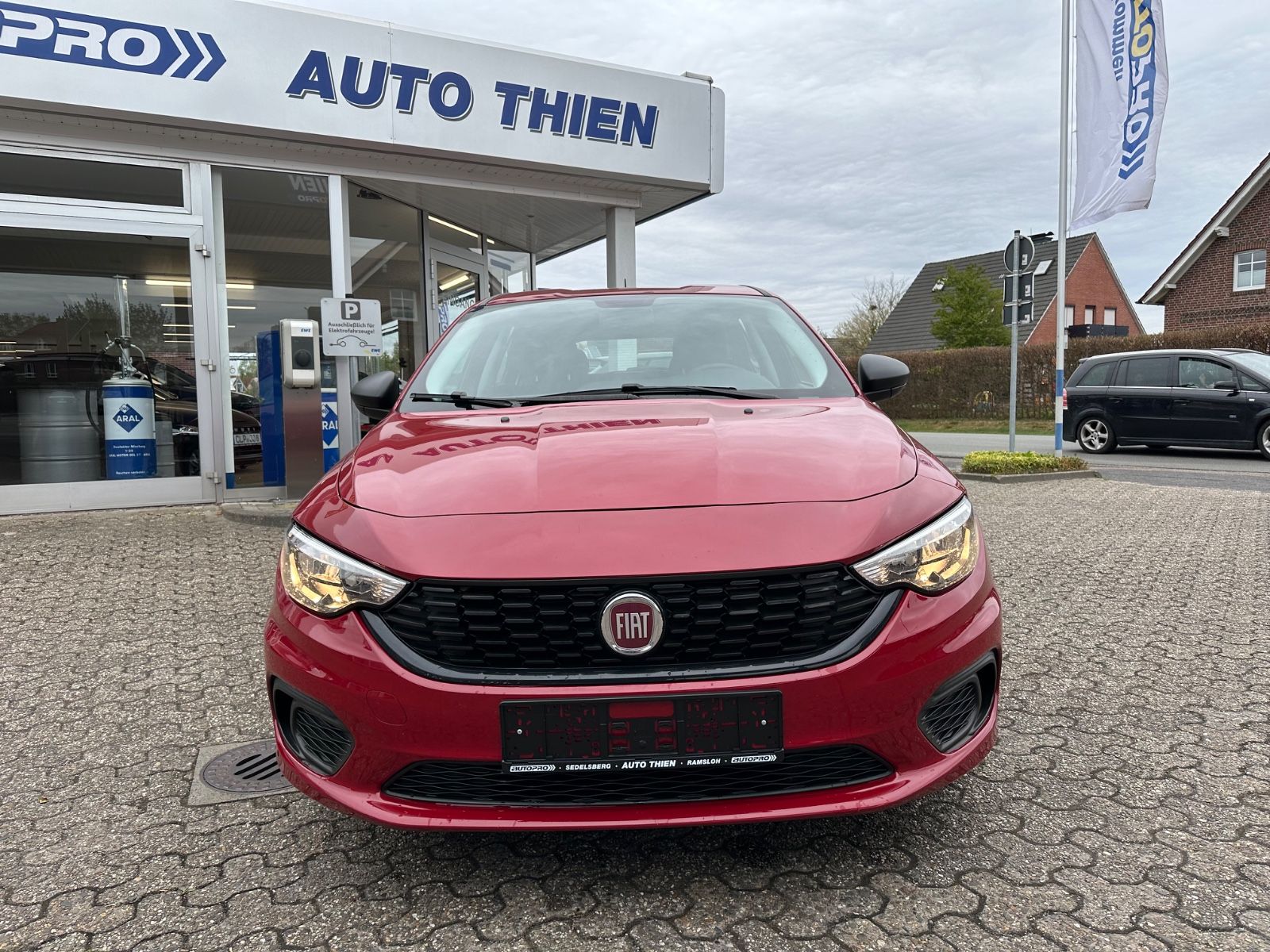 Fahrzeugabbildung Fiat Tipo 1.4 Kombi Sitzheizung/Klima/LM-Felgen 16"