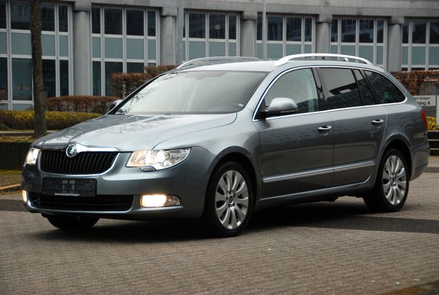 Skoda Superb Combi Elegance| XENON| LEDER| NAVI|MEMORY