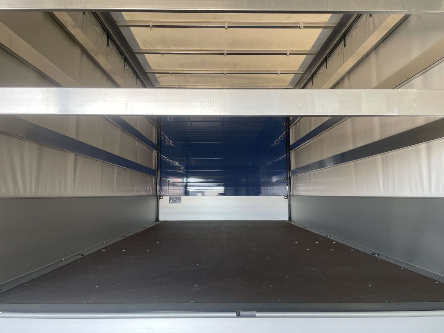 Fahrzeugabbildung Mercedes-Benz Sprinter 519 CDI RWD L3 Pritsche m. Plane #Tempo