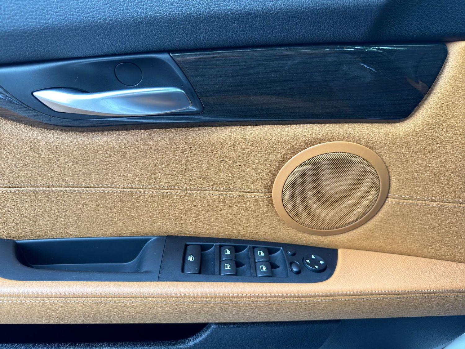 BMW Z4 SDRIVE20I 184ch - BVA 8 - CUIR - NAVIGATION PROFESSIONAL - XÉNON - SIÈGES CHAUFFANTS - CLIM AUTO