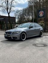 BMW Bmw e90 330i - BMW 330 aus 2009: 330i