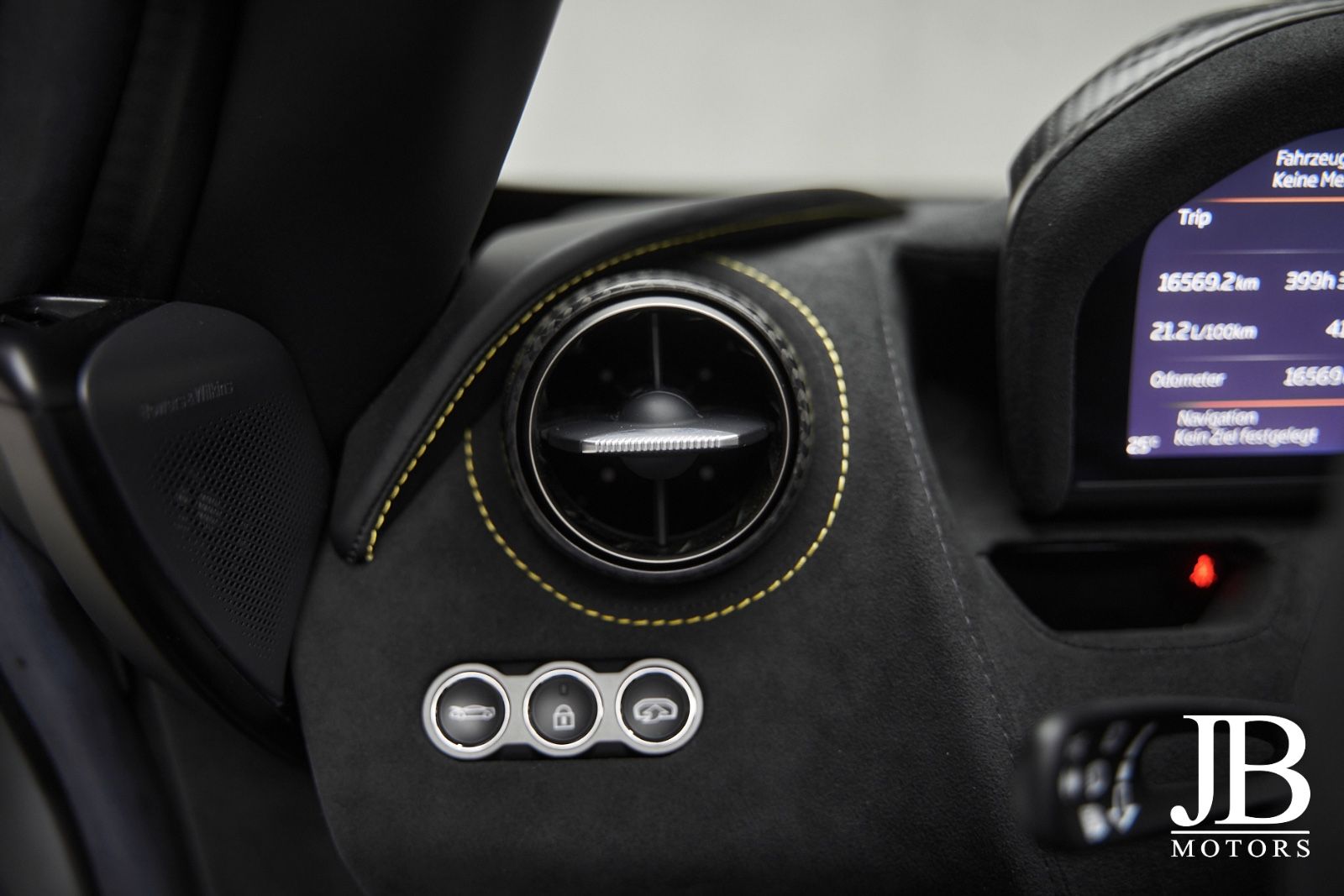 Fahrzeugabbildung McLaren 720s Spider MSO Carbon B&W Sound Lift Novitec