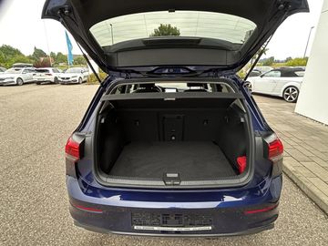 Volkswagen Golf - 11
