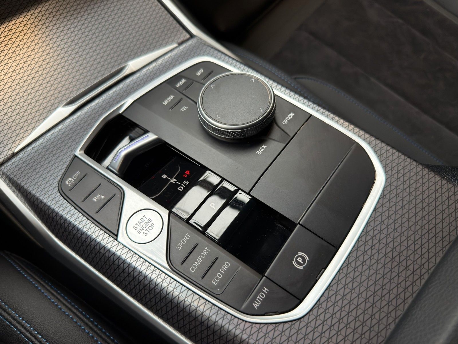 BMW 318d M Sport ACC DA LED HiFi KZU LED Memory SHZ foto 21