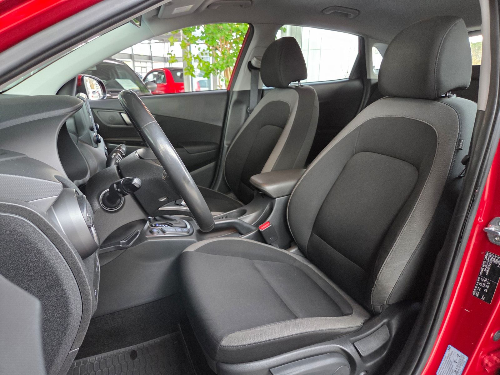 Fahrzeugabbildung Hyundai KONA Trend 1.6 T-GDI 2WD NAVI SHZ LKHZ RFK