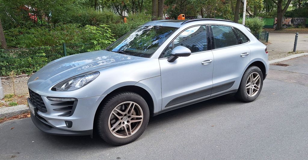 Image of Porsche Macan